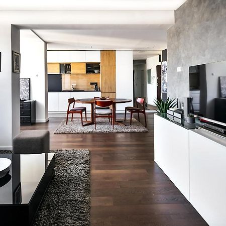 2 Bedroom Penthouse In City Center, Free Parking 사라예보 외부 사진