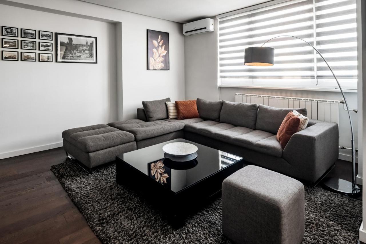 2 Bedroom Penthouse In City Center, Free Parking 사라예보 외부 사진