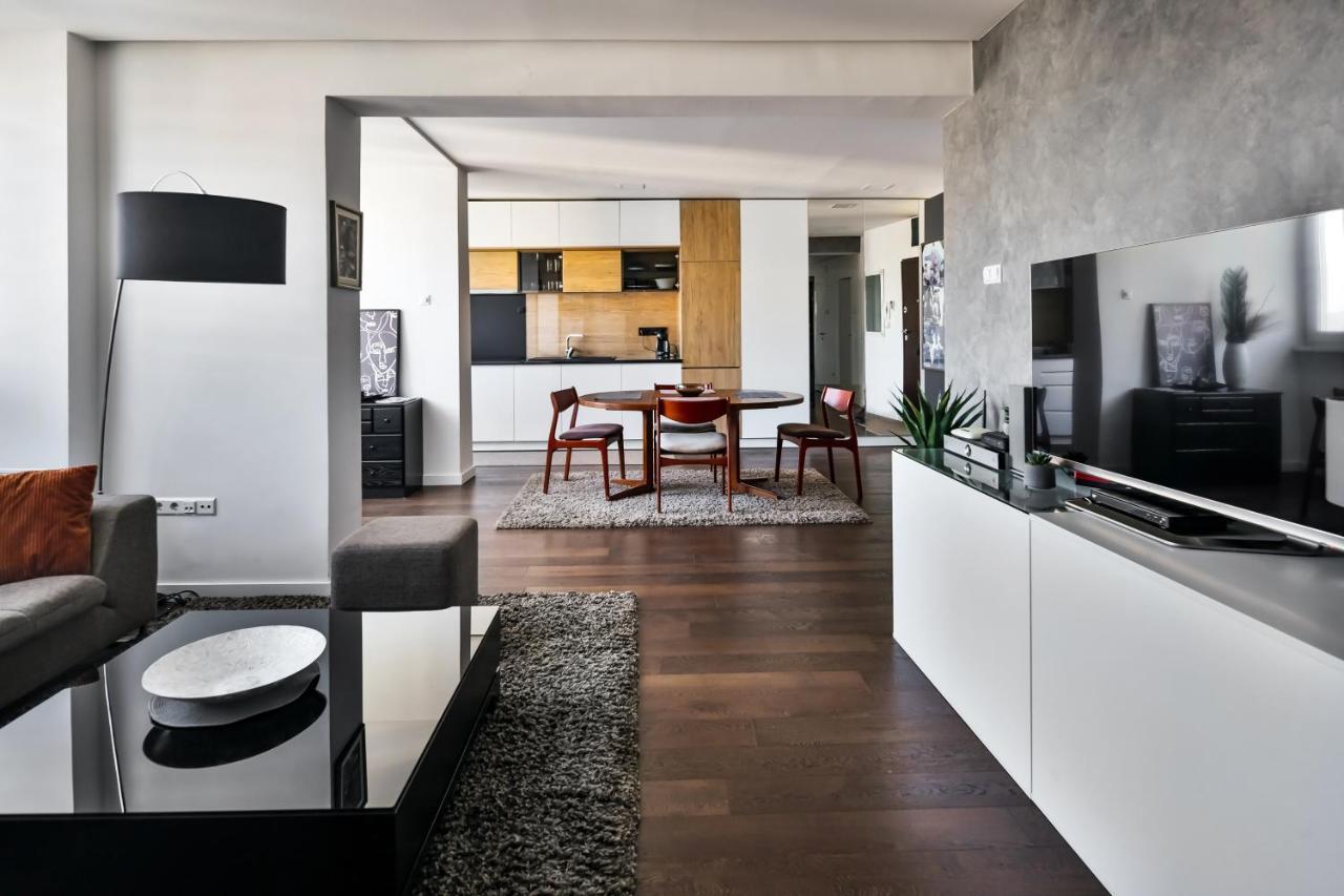 2 Bedroom Penthouse In City Center, Free Parking 사라예보 외부 사진