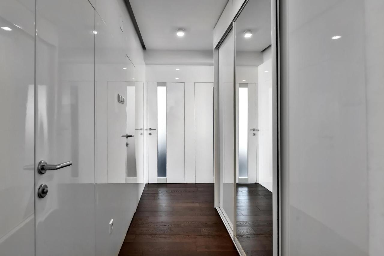 2 Bedroom Penthouse In City Center, Free Parking 사라예보 외부 사진
